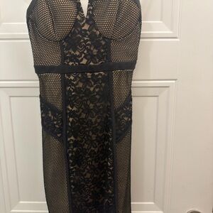 ✨ Black Lace Bust  Mini Dress – Size M 🖤 Date Night / Cocktail